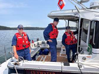 Bellingham, Wash – Auxiliary members training with multiple agencies. US Coast Guard photo
