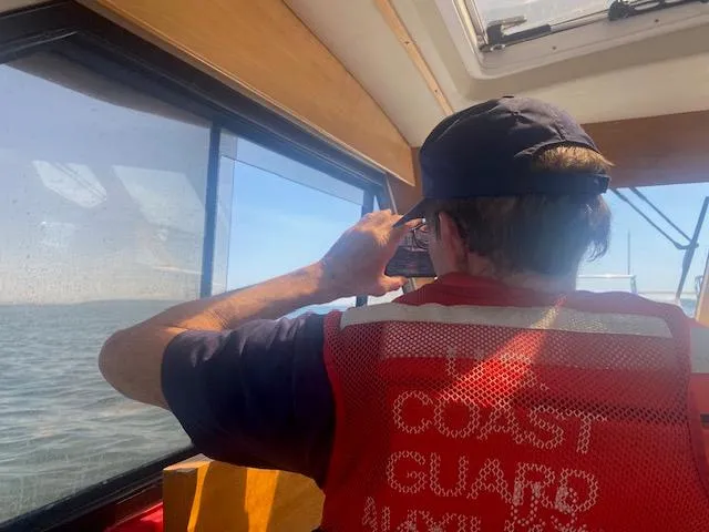 Bellingham, Wash – Auxiliary Boat Crews on patrol. US Coast Guard photo by Leslie Parks.