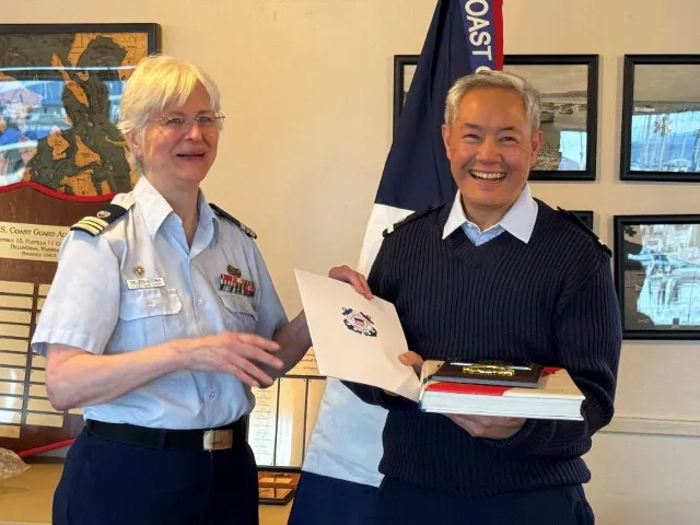 Auxiliary members at the Flotilla 11 Change of Watch